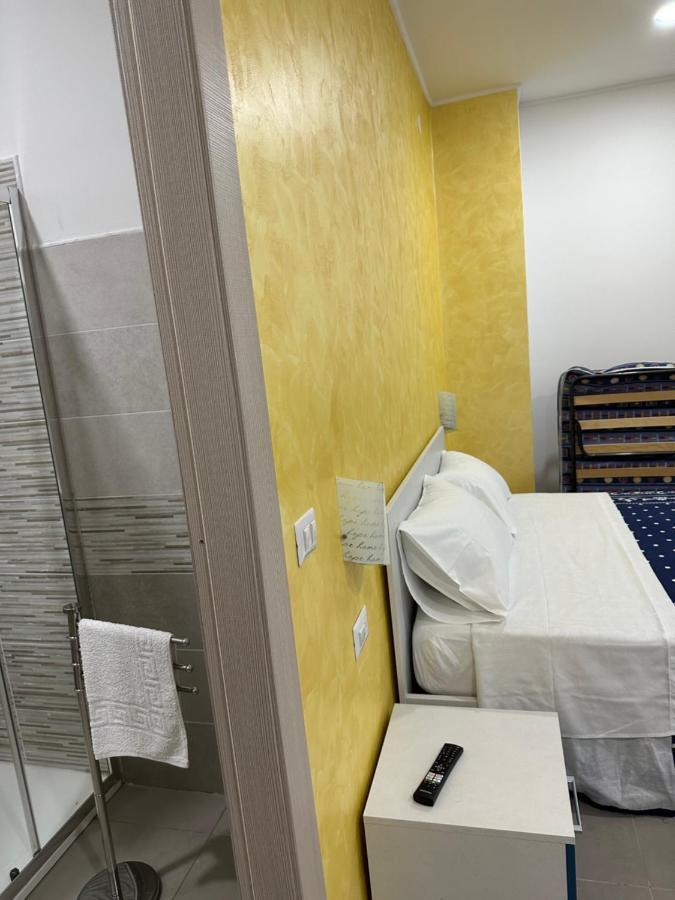 A Due Passi Dal Mare Bed and Breakfast Καταντζάρο Εξωτερικό φωτογραφία