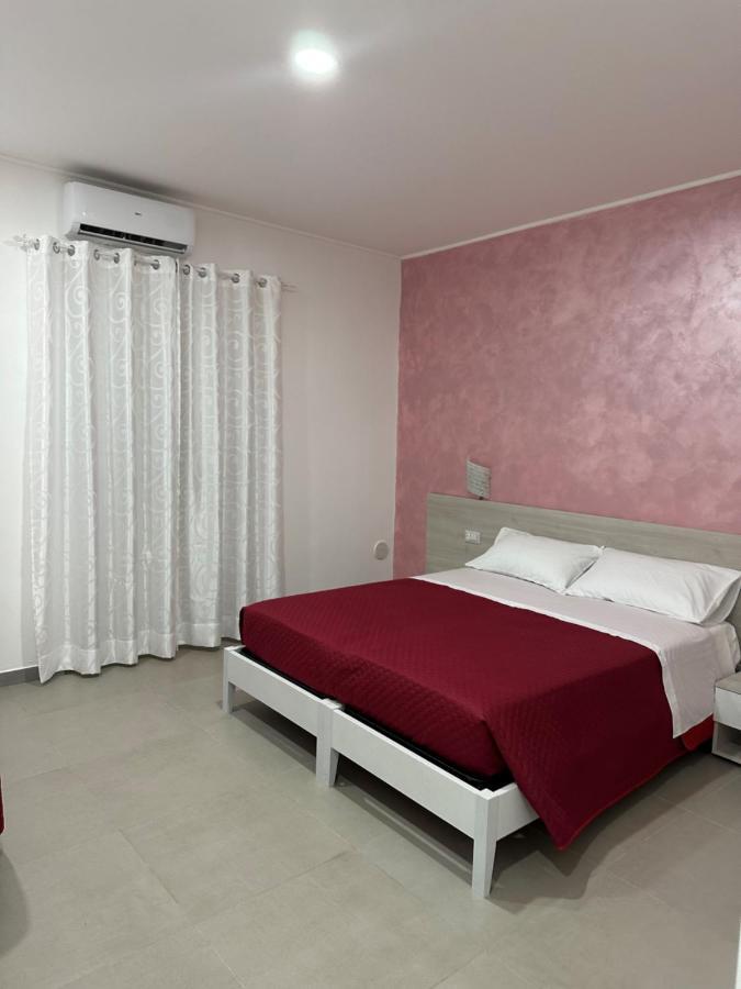 A Due Passi Dal Mare Bed and Breakfast Καταντζάρο Εξωτερικό φωτογραφία