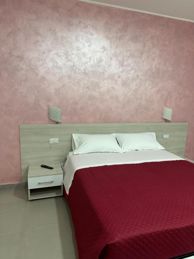 A Due Passi Dal Mare Bed and Breakfast Καταντζάρο Εξωτερικό φωτογραφία